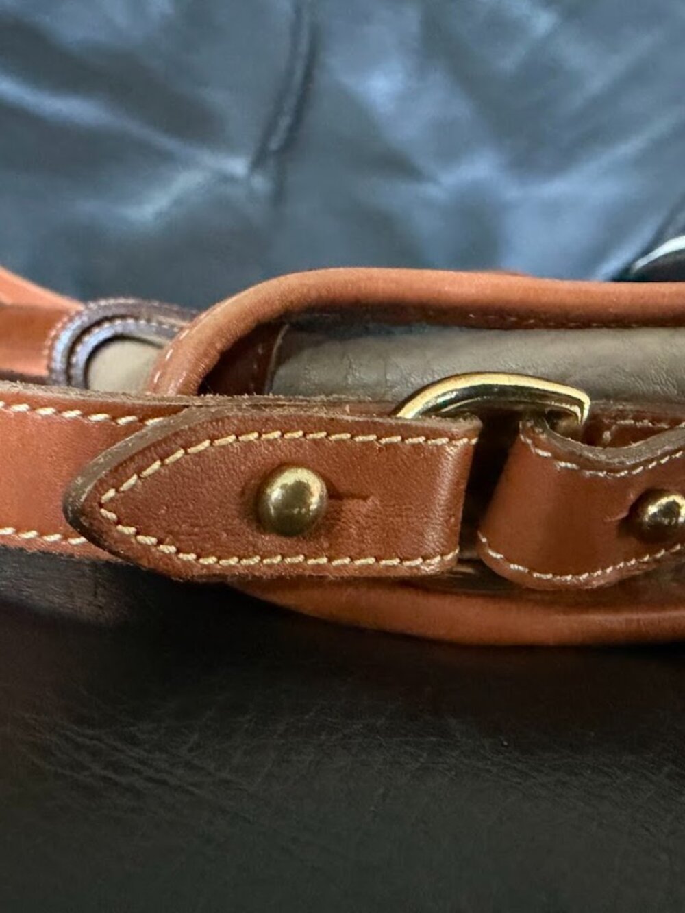 Vintage Dooney & Bourke Taupe and Saddle Tan Leather Shoulder Bag - Picture 12 of 12